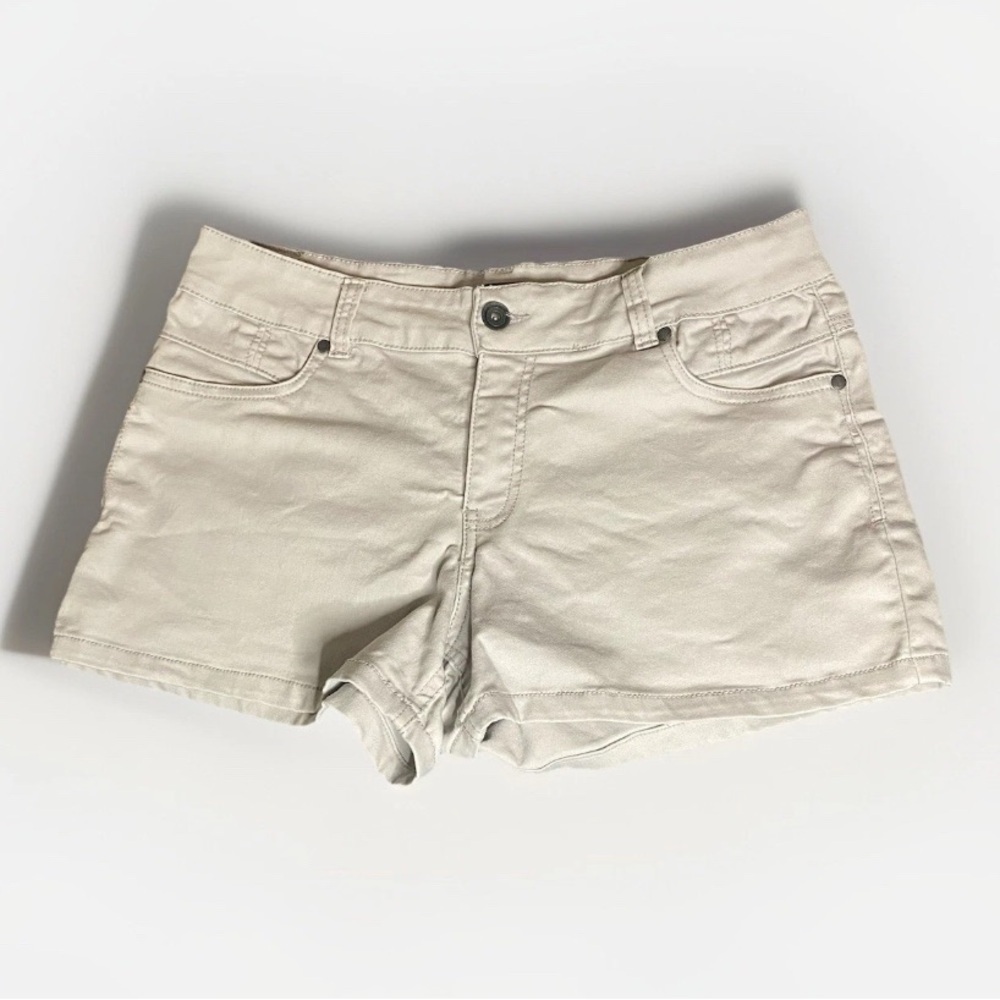Siko Jeans White Denim Shorts Women’s Size 12 Cotton Blend Stretchy Soft Summer